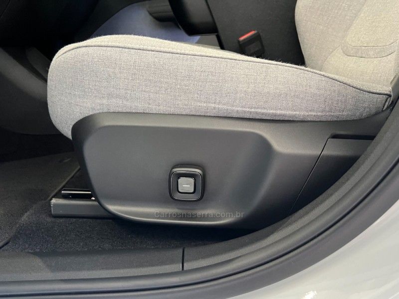 VOLVO EX30 ULTRA EXTENDED RANGE 2024/2024 ÓTIMA CAR FLORES DA CUNHA / Carros no Vale