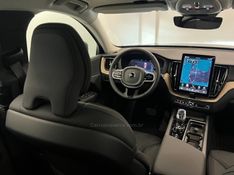 VOLVO XC60 2.0 T8 RECHARGE PLUS AWD HIBRIDO 2025/2026 ÓTIMA CAR FLORES DA CUNHA / Carros no Vale