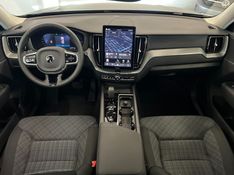 VOLVO XC60 2.0 T8 RECHARGE PLUS AWD HIBRIDO 2025/2026 ÓTIMA CAR FLORES DA CUNHA / Carros no Vale