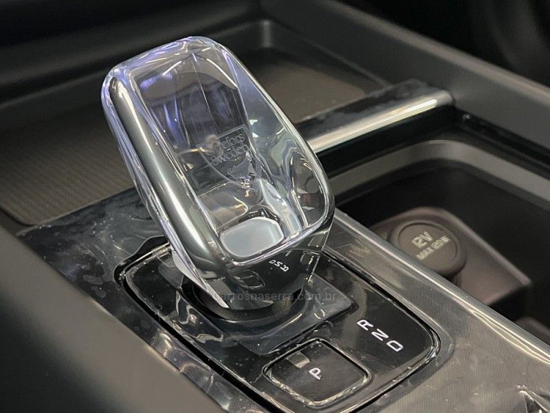 VOLVO XC60 2.0 T8 RECHARGE ULTRA AWD HIBRIDO 2025/2026 ÓTIMA CAR FLORES DA CUNHA / Carros no Vale