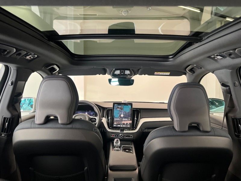 VOLVO XC60 2.0 T8 RECHARGE ULTRA AWD HIBRIDO 2025/2026 ÓTIMA CAR FLORES DA CUNHA / Carros no Vale