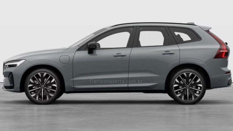 VOLVO XC60 2.0 T8 ULTIMATE DARK AWD HIBRIDO 2025/2026 ÓTIMA CAR FLORES DA CUNHA / Carros no Vale