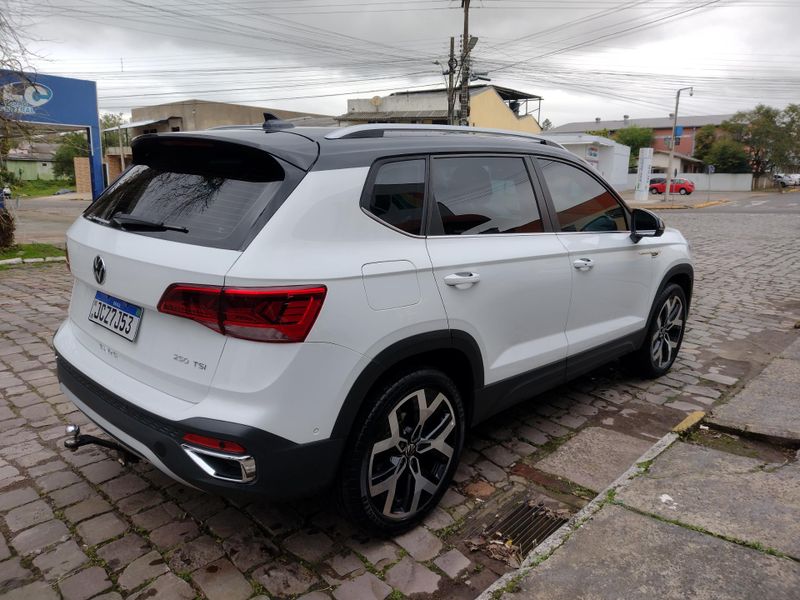 Volkswagen Taos Highline 250 Tsi 2024/2024 NECO TOLATI VEÍCULOS VENÂNCIO AIRES / Carros no Vale