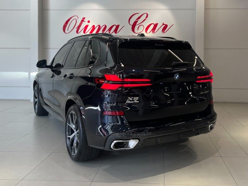 BMW X5 3.0 XDRIVE50E TURBO M SPORT HÍBRIDO 2025/2025 ÓTIMA CAR FLORES DA CUNHA / Carros no Vale