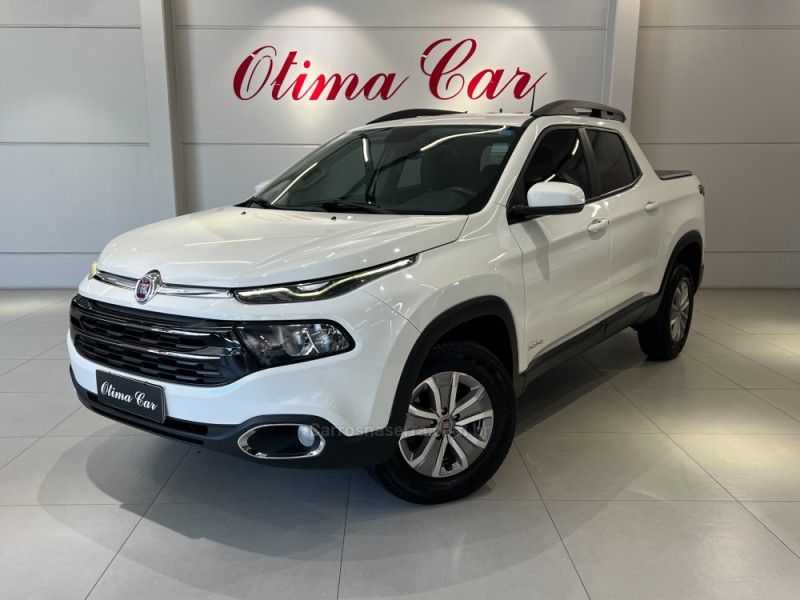 FIAT TORO 1.8 16V EVO FREEDOM ROAD 2017/2018 ÓTIMA CAR FLORES DA CUNHA / Carros no Vale