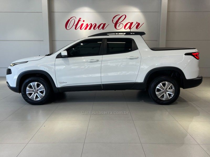 FIAT TORO 1.8 16V EVO FREEDOM ROAD 2017/2018 ÓTIMA CAR FLORES DA CUNHA / Carros no Vale
