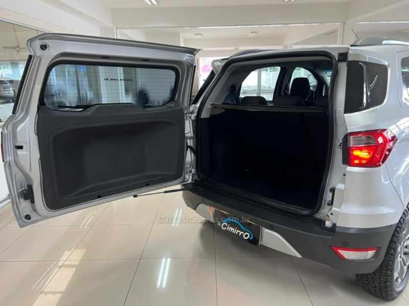 FORD ECOSPORT 1.6 FREESTYLE 16V 2016/2017 CIMIRRO AUTOMÓVEIS TAQUARA / Carros no Vale FORD ECOSPORT 1.6 FREESTYLE 16V 2016/2017 CIMIRRO AUTOMÓVEIS TAQUARA / Carros no Vale