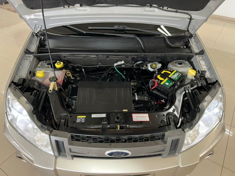 FORD ECOSPORT 1.6 XLT FREESTYLE 8V 2008/2009 CIMIRRO AUTOMÓVEIS TAQUARA / Carros no Vale FORD ECOSPORT 1.6 XLT FREESTYLE 8V 2008/2009 CIMIRRO AUTOMÓVEIS TAQUARA / Carros no Vale