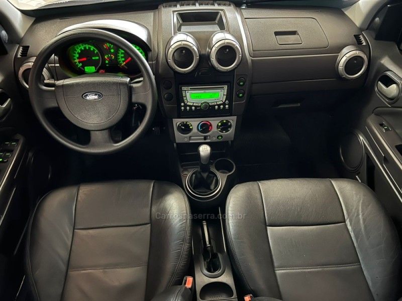 FORD ECOSPORT 1.6 XLT FREESTYLE 8V 2008/2009 CIMIRRO AUTOMÓVEIS TAQUARA / Carros no Vale FORD ECOSPORT 1.6 XLT FREESTYLE 8V 2008/2009 CIMIRRO AUTOMÓVEIS TAQUARA / Carros no Vale