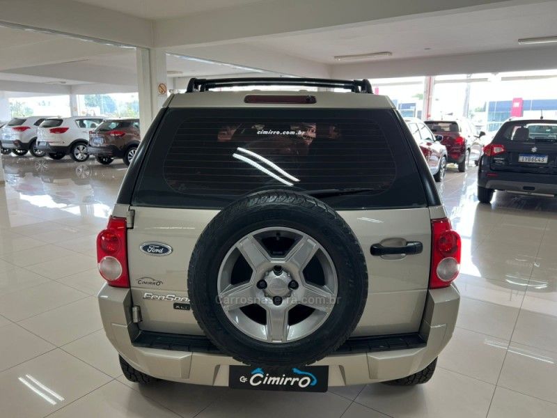 FORD ECOSPORT 1.6 XLT FREESTYLE 8V 2008/2009 CIMIRRO AUTOMÓVEIS TAQUARA / Carros no Vale FORD ECOSPORT 1.6 XLT FREESTYLE 8V 2008/2009 CIMIRRO AUTOMÓVEIS TAQUARA / Carros no Vale