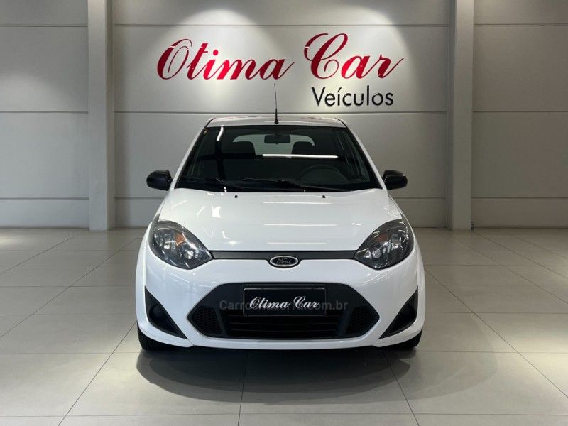 FORD FIESTA 1.0 ROCAM HATCH 8V 2012/2013 ÓTIMA CAR FLORES DA CUNHA / Carros no Vale