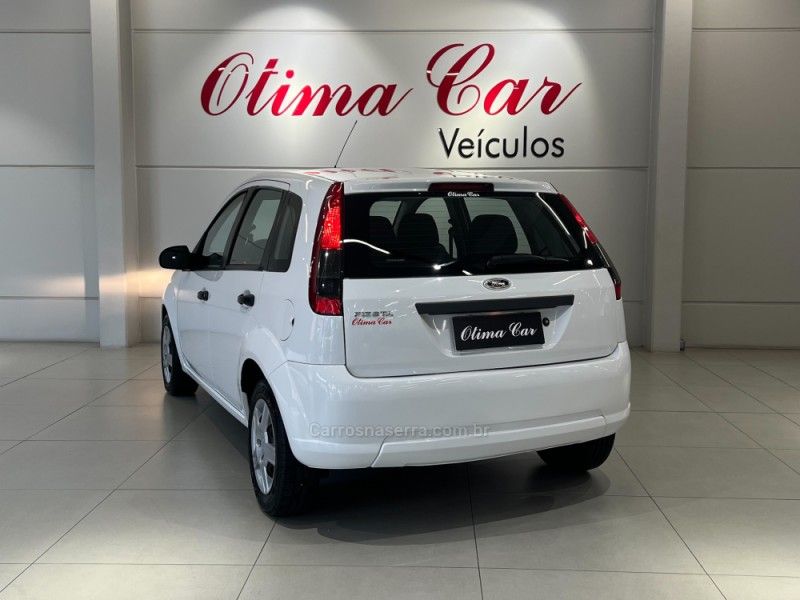 FORD FIESTA 1.0 ROCAM HATCH 8V 2012/2013 ÓTIMA CAR FLORES DA CUNHA / Carros no Vale