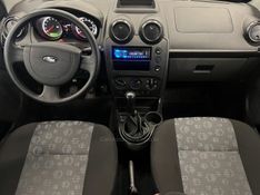FORD FIESTA 1.0 ROCAM HATCH 8V 2012/2013 ÓTIMA CAR FLORES DA CUNHA / Carros no Vale