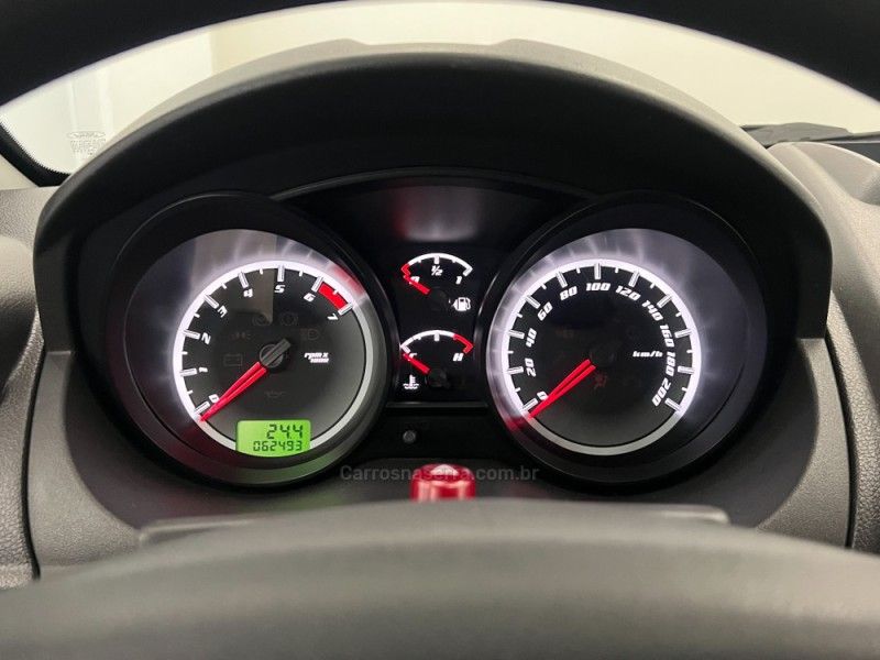 FORD FIESTA 1.0 ROCAM HATCH 8V 2012/2013 ÓTIMA CAR FLORES DA CUNHA / Carros no Vale