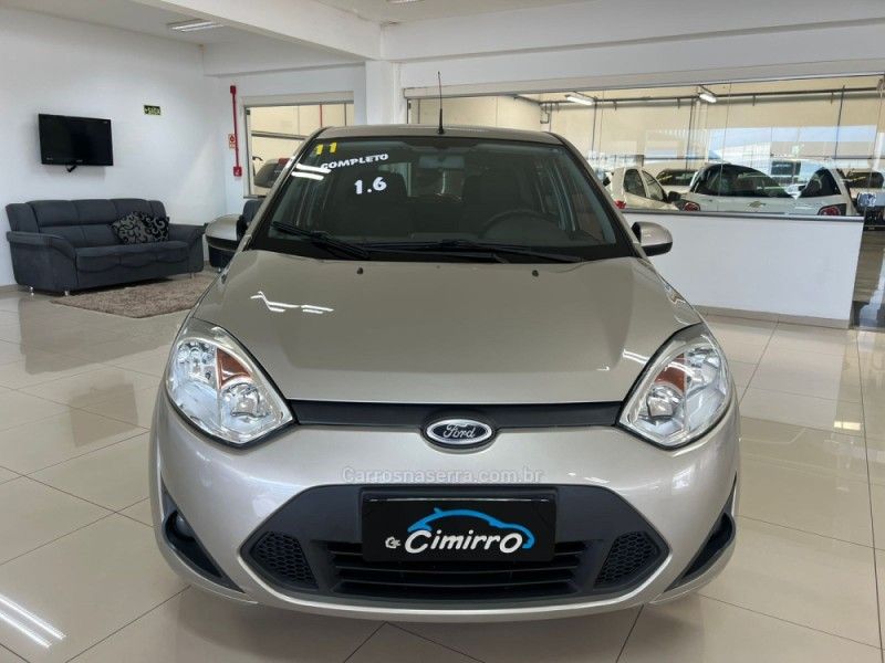 FORD FIESTA 1.6 MPI CLASS HATCH 8V 2010/2011 CIMIRRO AUTOMÓVEIS TAQUARA / Carros no Vale FORD FIESTA 1.6 MPI CLASS HATCH 8V 2010/2011 CIMIRRO AUTOMÓVEIS TAQUARA / Carros no Vale