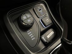 JEEP COMPASS 2.0 16V TRAILHAWK 4X4 2017/2018 ÓTIMA CAR FLORES DA CUNHA / Carros no Vale
