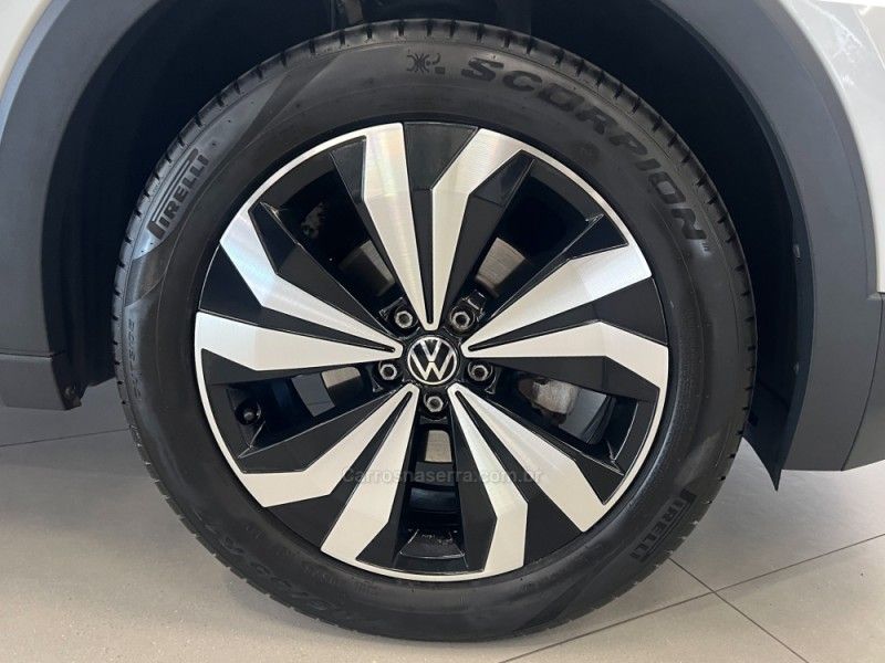 VOLKSWAGEN T-CROSS 1.0 COMFORTLINE TSI 2022/2022 ÓTIMA CAR FLORES DA CUNHA / Carros no Vale