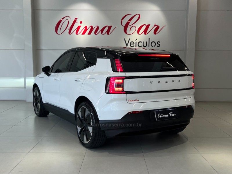 VOLVO EX30 ULTRA EXTENDED RANGE 2024/2024 ÓTIMA CAR FLORES DA CUNHA / Carros no Vale