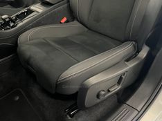 VOLVO XC 40 P6 RECHARGE ELECTRIC PLUS 2023/2024 ÓTIMA CAR FLORES DA CUNHA / Carros no Vale