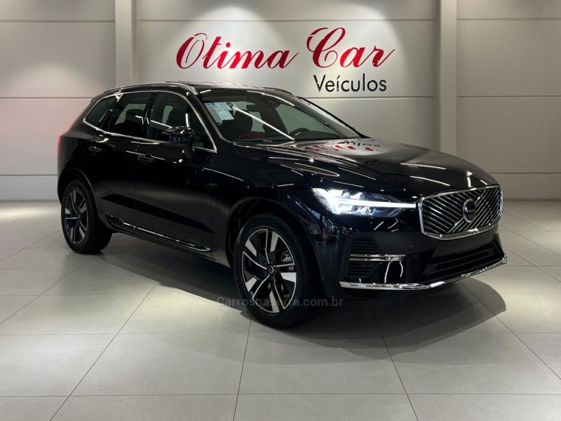 VOLVO XC60 2.0 T8 RECHARGE PLUS AWD HIBRIDO 2025/2026 ÓTIMA CAR FLORES DA CUNHA / Carros no Vale