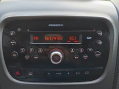 FIAT IDEA 1.8 MPI ADVENTURE 8V 2015/2015 AWD MULTIMARCAS LAJEADO / Carros no Vale