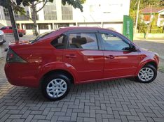 FORD FIESTA 1.6 ROCAM SE SEDAN 8V 2014/2014 AWD MULTIMARCAS LAJEADO / Carros no Vale