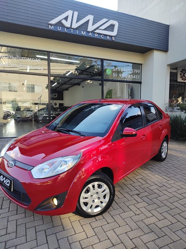 FORD FIESTA 1.6 ROCAM SE SEDAN 8V 2014/2014 AWD MULTIMARCAS LAJEADO / Carros no Vale