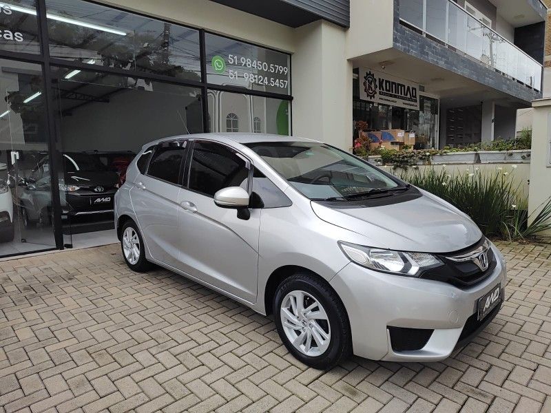 HONDA FIT 1.5 LX 16V 2015/2015 AWD MULTIMARCAS LAJEADO / Carros no Vale