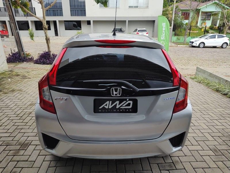 HONDA FIT 1.5 LX 16V 2015/2015 AWD MULTIMARCAS LAJEADO / Carros no Vale