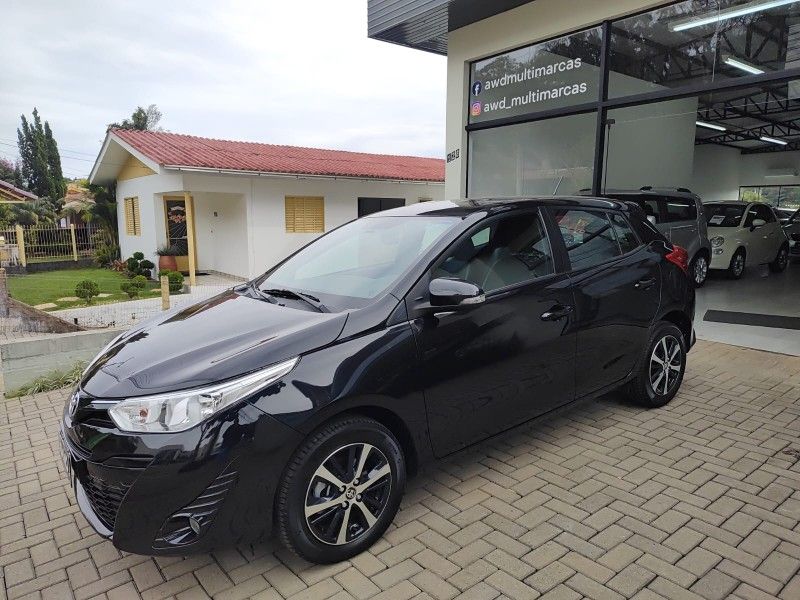 TOYOTA YARIS 1.5 XS 16V 2019/2019 AWD MULTIMARCAS LAJEADO / Carros no Vale