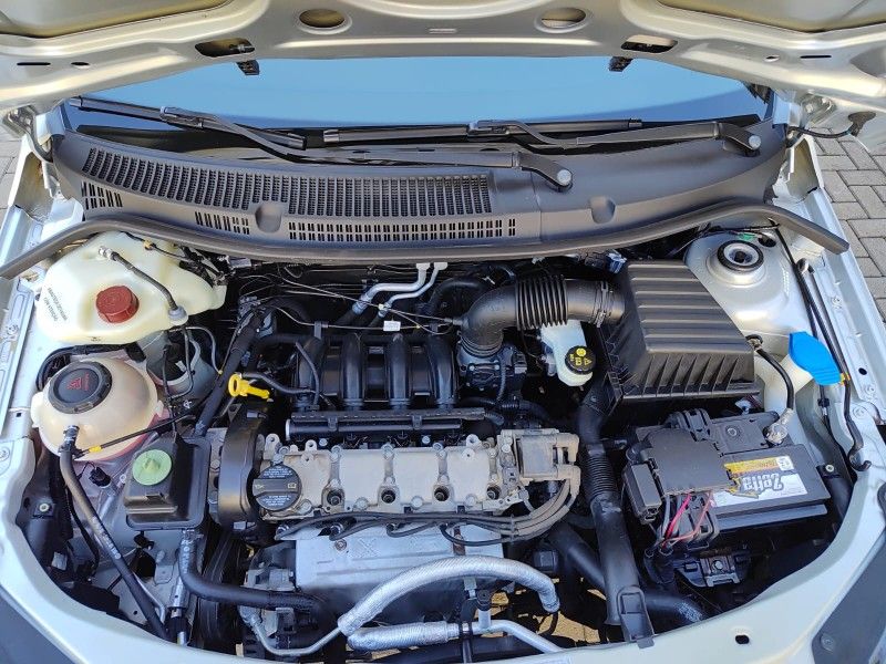 VOLKSWAGEN SAVEIRO 1.6 MSI ROBUST CS 8V 2019/2019 AWD MULTIMARCAS LAJEADO / Carros no Vale
