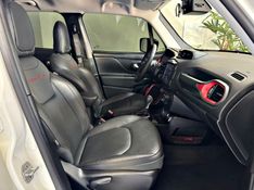 JEEP RENEGADE 1.3 TRAILHAWK T270 16V TURBO 4×4 2024/2025 ANDRIGO VEÍCULOS CAXIAS DO SUL / Carros no Vale