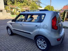 KIA SOUL 1.6 EX 16V 2011/2012 AWD MULTIMARCAS LAJEADO / Carros no Vale