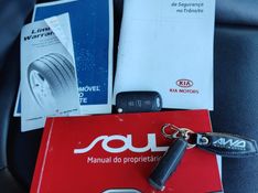 KIA SOUL 1.6 EX 16V 2011/2012 AWD MULTIMARCAS LAJEADO / Carros no Vale