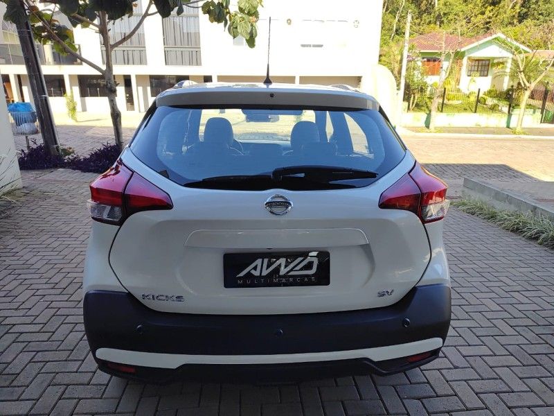 NISSAN KICKS 1.6 16V SV XTRONIC 2020/2020 AWD MULTIMARCAS LAJEADO / Carros no Vale