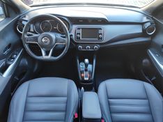 NISSAN KICKS 1.6 16V SV XTRONIC 2020/2020 AWD MULTIMARCAS LAJEADO / Carros no Vale