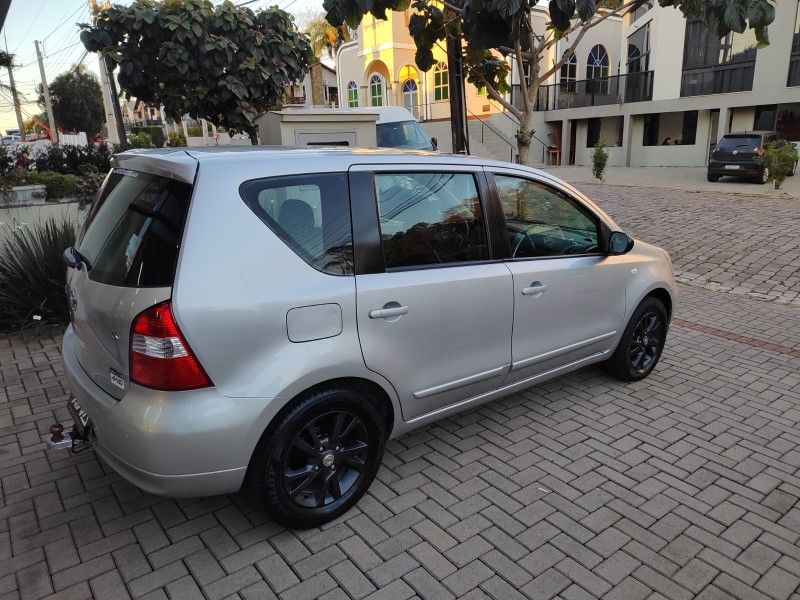 NISSAN LIVINA 1.6 S 16V 2013/2013 AWD MULTIMARCAS LAJEADO / Carros no Vale