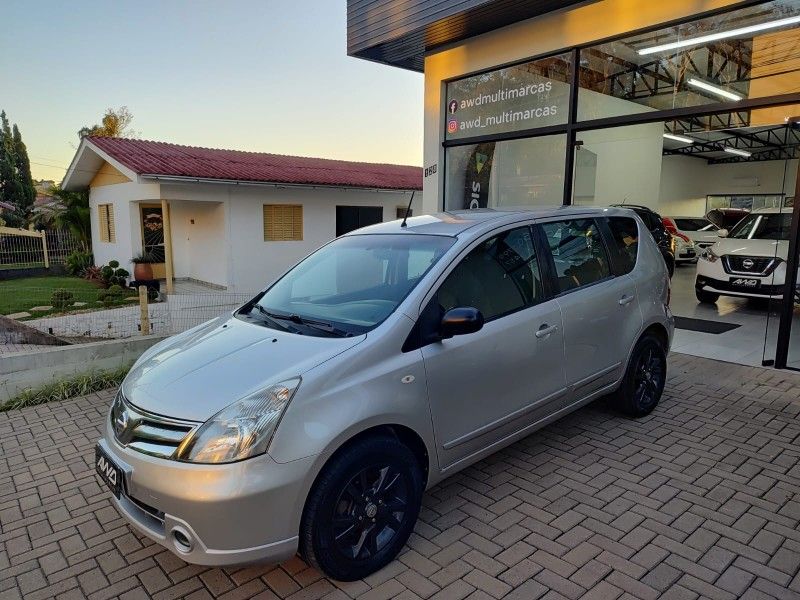 NISSAN LIVINA 1.6 S 16V 2013/2013 AWD MULTIMARCAS LAJEADO / Carros no Vale