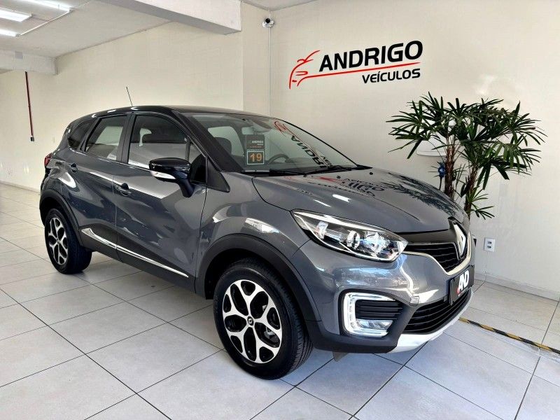 RENAULT CAPTUR 1.6 16V INTENSE 2018/2019 ANDRIGO VEÍCULOS CAXIAS DO SUL / Carros no Vale