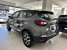 RENAULT CAPTUR 1.6 16V INTENSE 2018/2019 ANDRIGO VEÍCULOS CAXIAS DO SUL / Carros no Vale