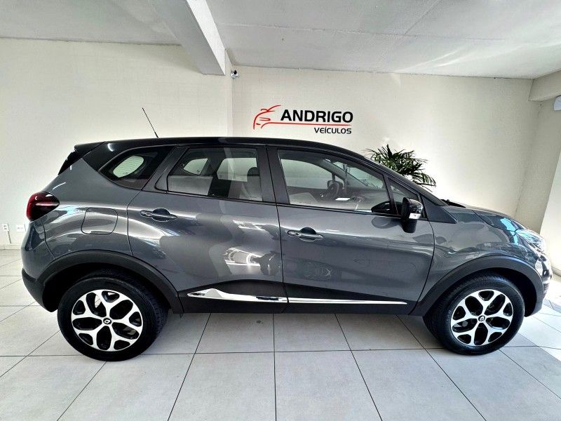 RENAULT CAPTUR 1.6 16V INTENSE 2018/2019 ANDRIGO VEÍCULOS CAXIAS DO SUL / Carros no Vale
