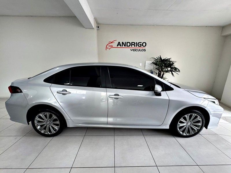 TOYOTA COROLLA 2.0 XEI 16V 2020/2021 ANDRIGO VEÍCULOS CAXIAS DO SUL / Carros no Vale