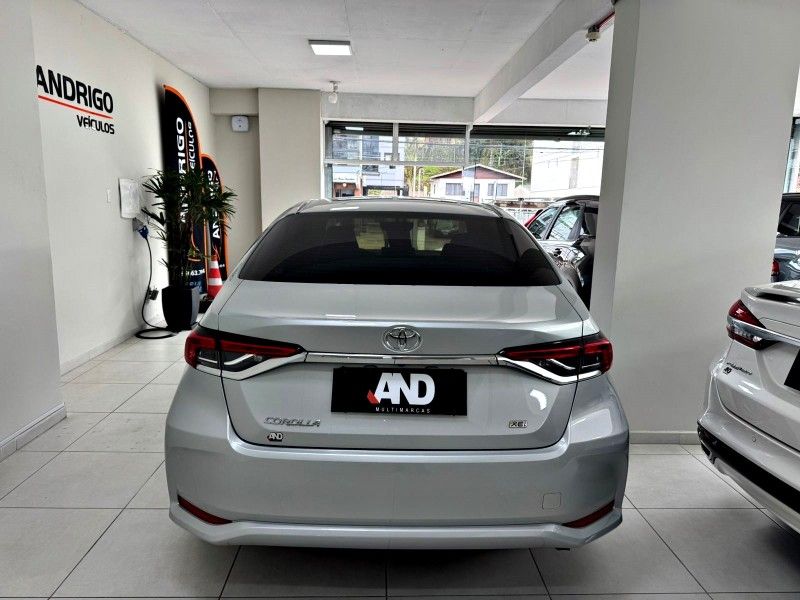 TOYOTA COROLLA 2.0 XEI 16V 2020/2021 ANDRIGO VEÍCULOS CAXIAS DO SUL / Carros no Vale