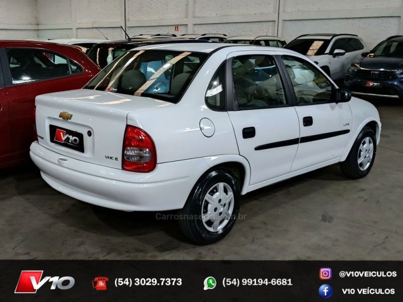 CHEVROLET CLASSIC 1.0 MPFI LIFE 8V 2009/2009 V10 VEÍCULOS CAXIAS DO SUL / Carros no Vale