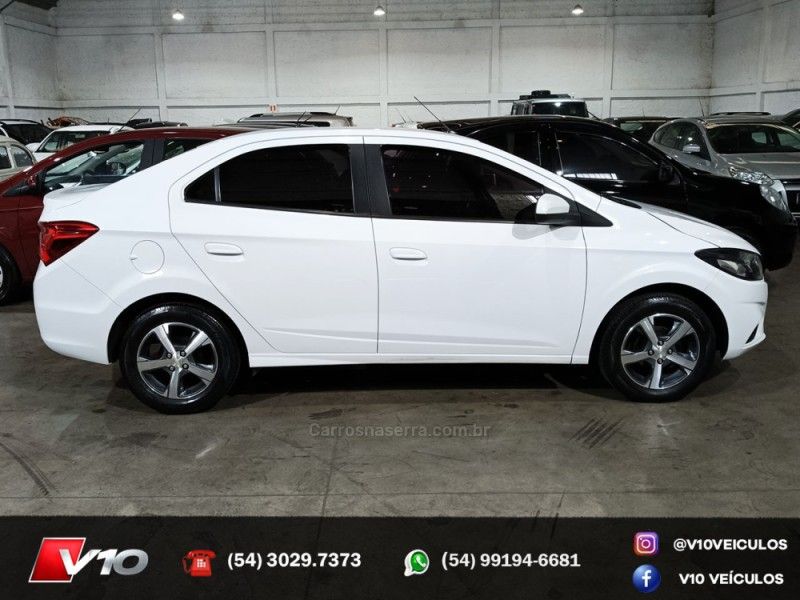 CHEVROLET PRISMA 1.4 MPFI LTZ 8V 2017/2017 V10 VEÍCULOS CAXIAS DO SUL / Carros no Vale