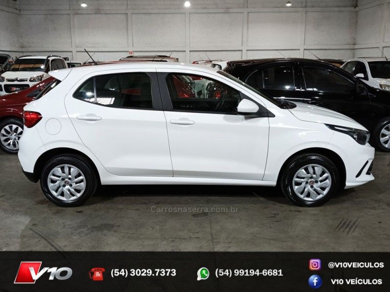 FIAT ARGO 1.0 FIREFLY 2018/2018 V10 VEÍCULOS CAXIAS DO SUL / Carros no Vale