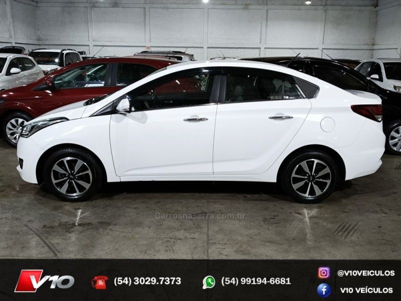 HYUNDAI HB20S 1.6 PREMIUM 16V 2018/2019 V10 VEÍCULOS CAXIAS DO SUL / Carros no Vale