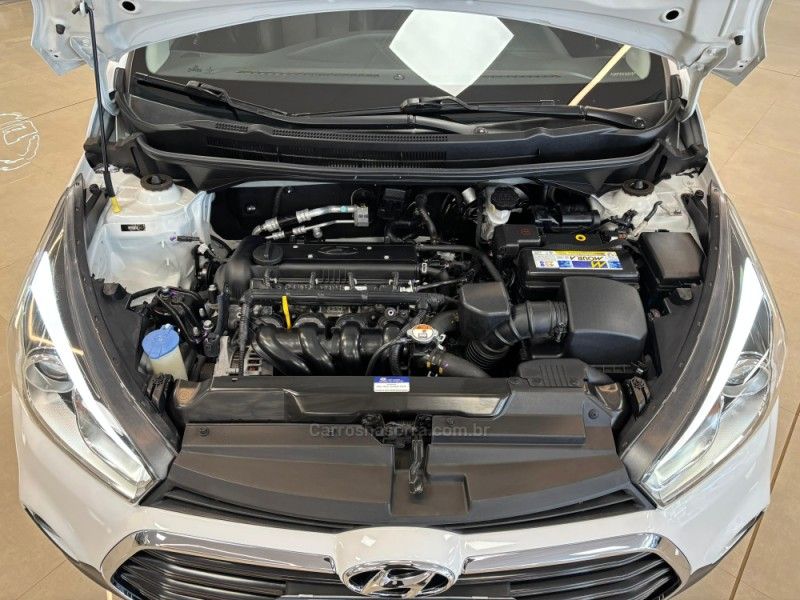 HYUNDAI HB20X 1.6 16V PREMIUM 2016/2017 LUIGGI AUTOMÓVEIS CARLOS BARBOSA / Carros no Vale