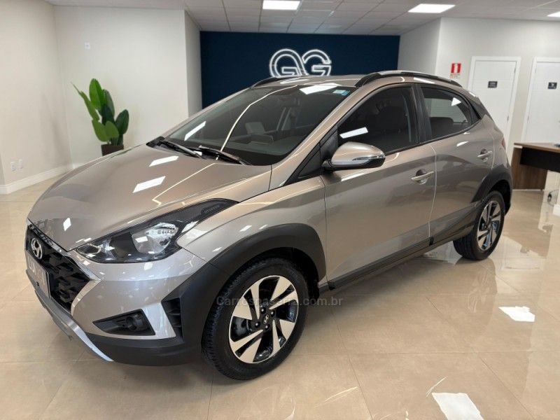 HYUNDAI HB20X 1.6 EVOLUTION 16V 2020/2020 LUIGGI AUTOMÓVEIS CARLOS BARBOSA / Carros no Vale