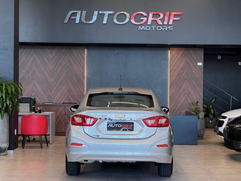 CHEVROLET CRUZE 1.4 TURBO LTZ 16V 2017/2017 AUTOGRIF MOTORS CAMPO BOM / Carros no Vale